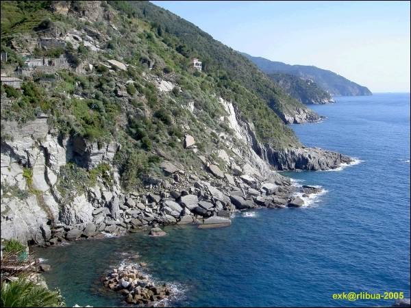 0249-cinqueterre-kueste.jpg